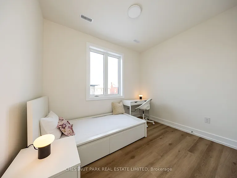 29 Hatherley Rd #A — Photo 5