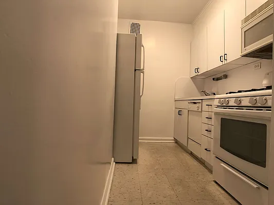 Rented by S&S Ocean Bay Properties | media 24