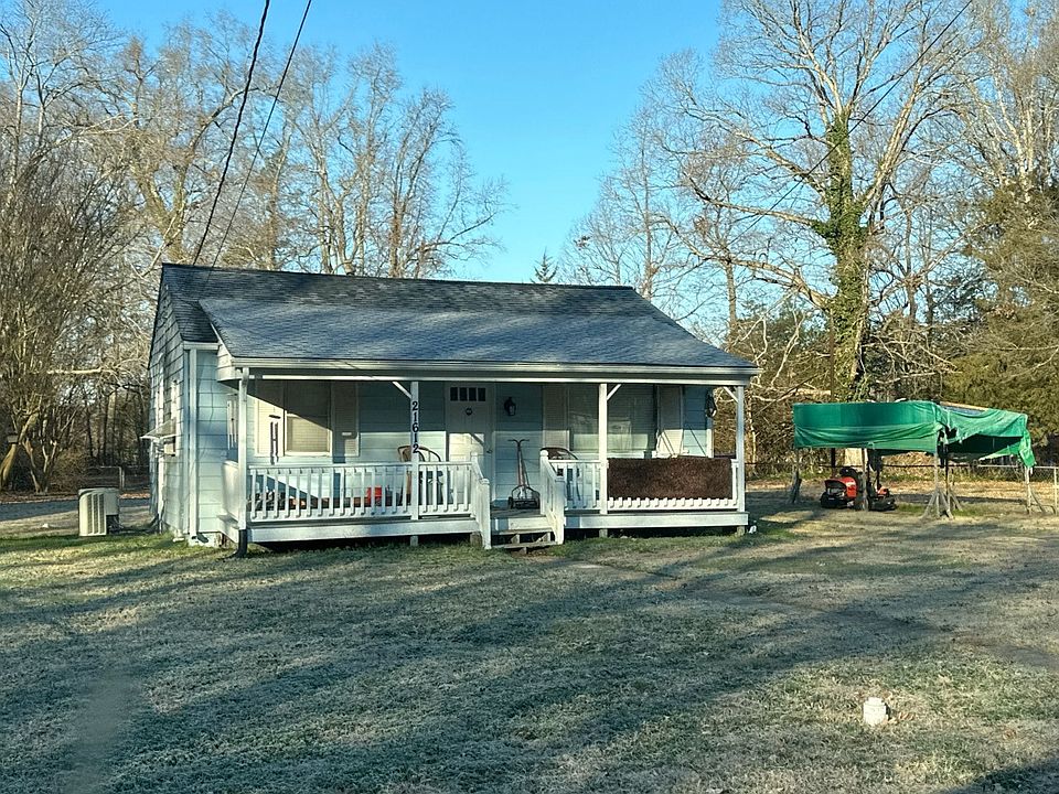 2nd image of 21612 Hudson St