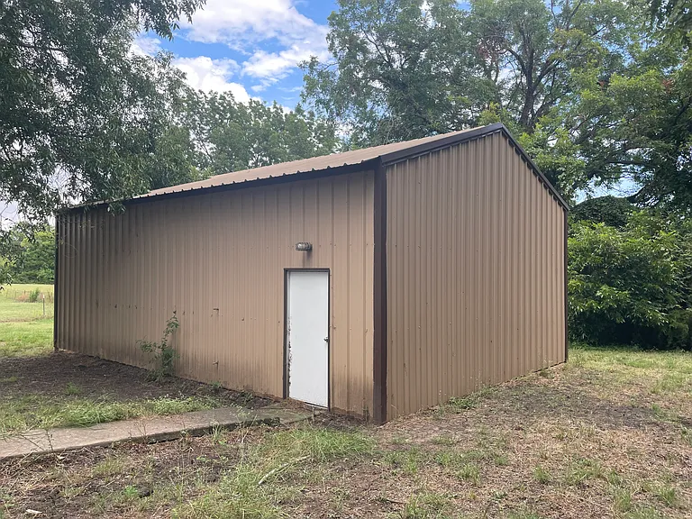 7538 FM 982 — Photo 36