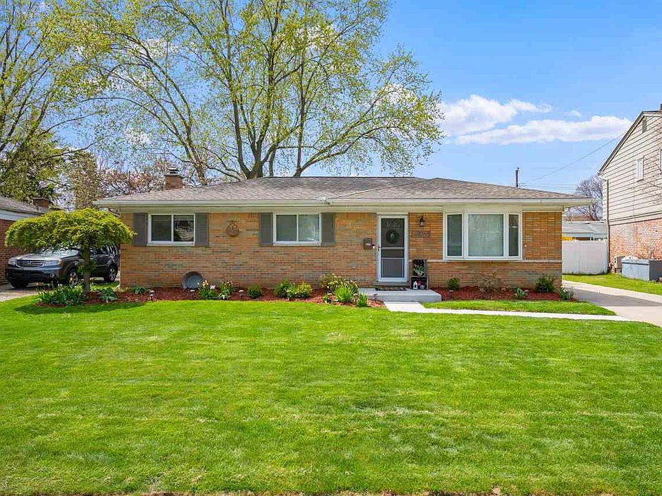 1st image of 31627 Belleau Dr