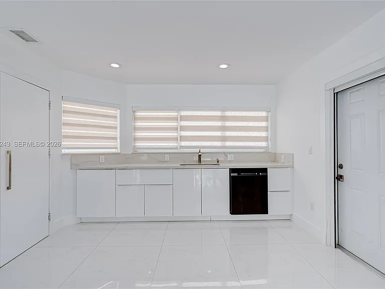 773 Woodcrest Rd — Photo 21