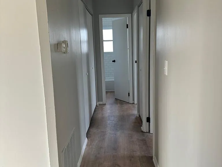130 Meadow Ln — Photo 3