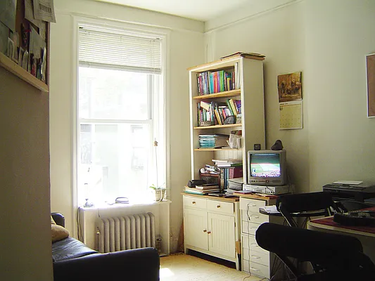 Rented by Peter Ashe | media 6