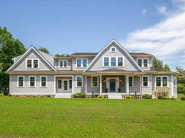 1330 Old North St, Walpole, MA 02081