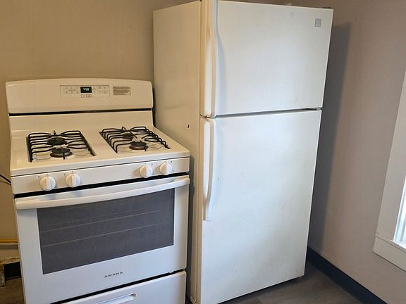 5th image of 161 Tremont St #2