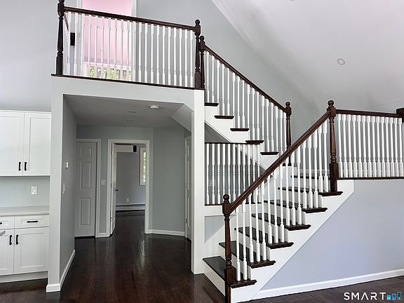 4th image of 59 Hoadley Creek Circle