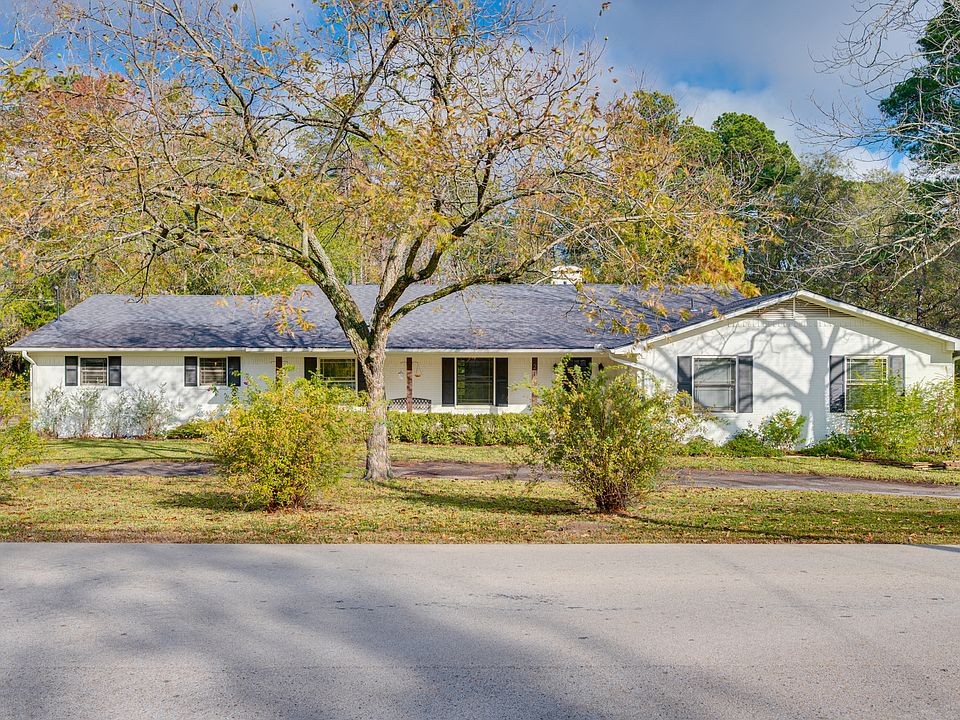 1st image of 215 Perryman Rd