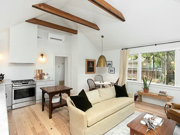 821 N Buchanan Blvd #C — Photo 8