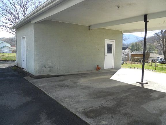 3rd image of 222 3rd St