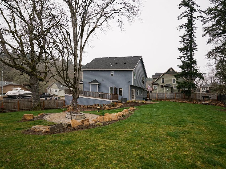 2nd image of 808 Pioneer Dr