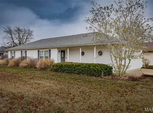 507 Pine St, Farmington, MO 63640