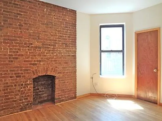 Rented by Fenwick Keats Real Estate | media 22