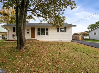 904 Hopton Rd, Woodbridge, VA 22191