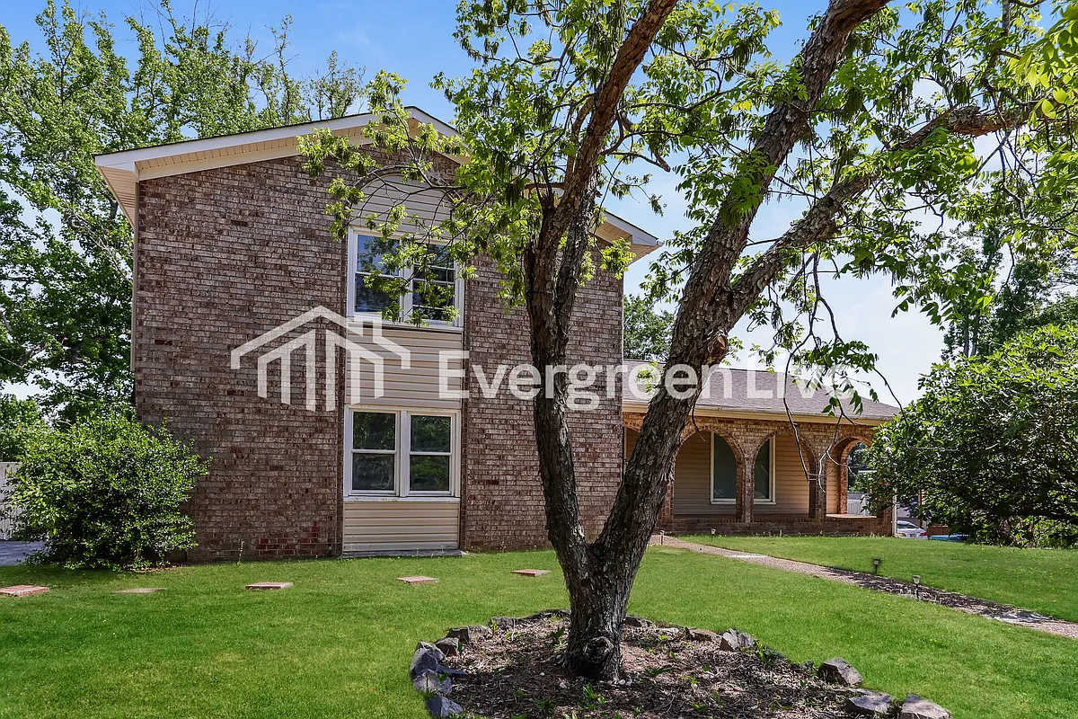 Building Photo - 3122 Fieldstone Cir
