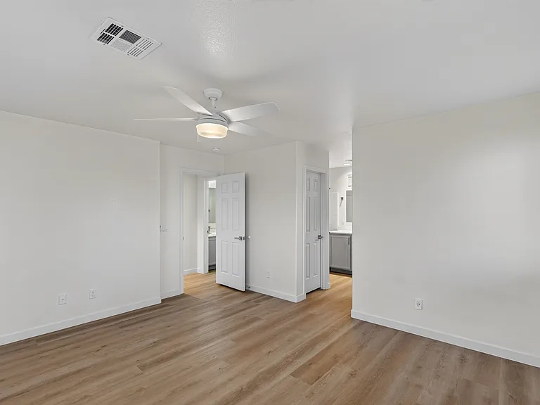10213 Missouri Meadows St — Photo 19
