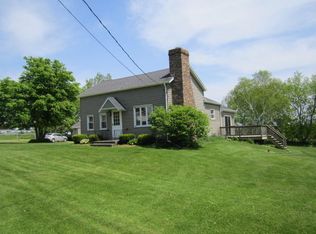 N1989 Sauk Trail Rd, Oostburg, WI 53070