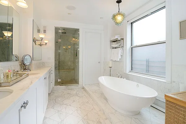 Sold by Corcoran | media 22