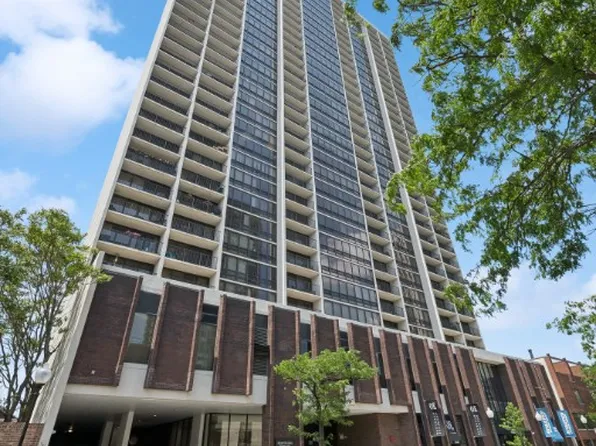 1636 N Wells St, Chicago, IL