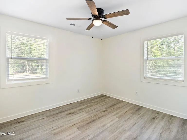 757 Silver Lake Rd — Photo 25
