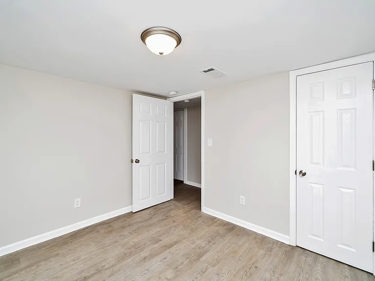 6016 New Castle Rd — Photo 17
