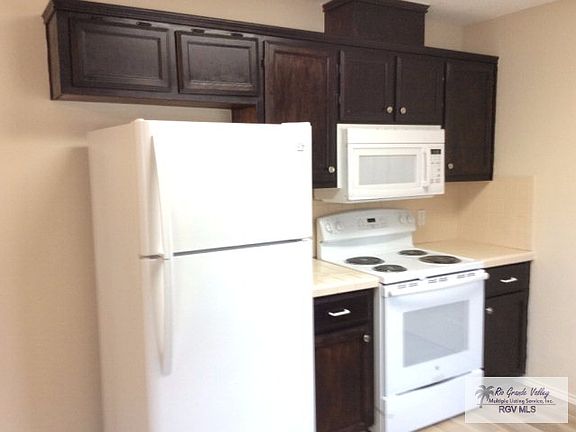 3rd image of 5076 Fonsi Dr