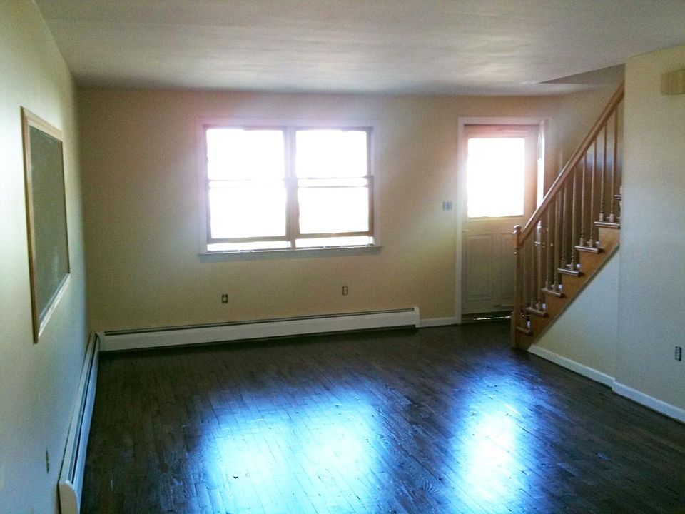 2nd image of 46 Claremont Ave
