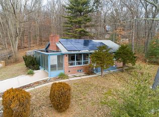 451 Rocky Hill Rd, Northampton, MA 01062