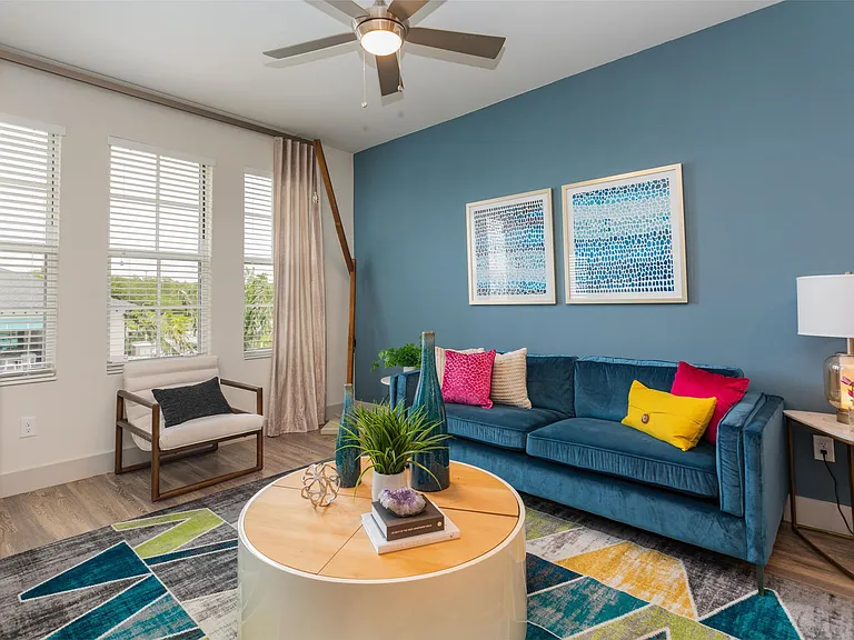VIVE Apartments - Fort Myers, FL — Photo 24
