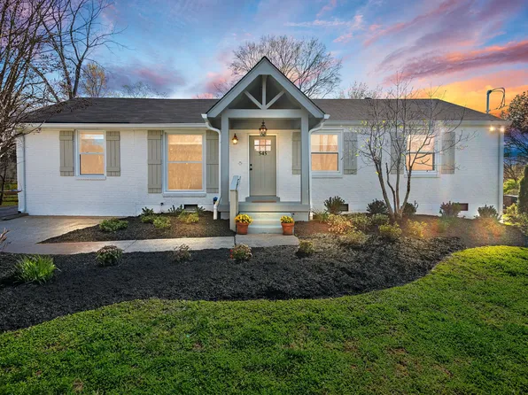 545 Whispering Hills Dr, Nashville, TN 37211