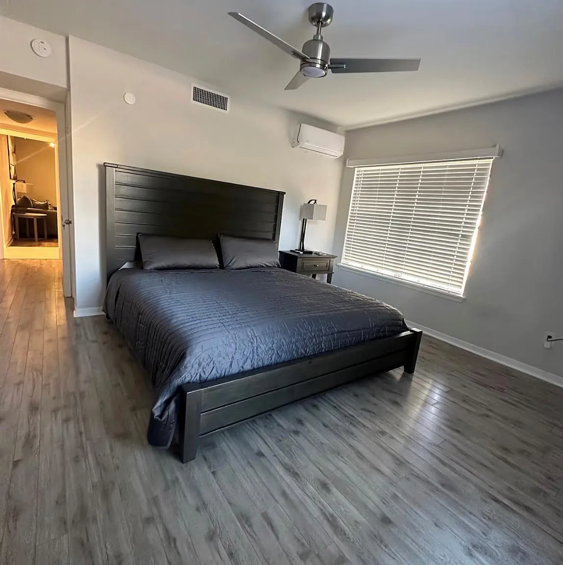 2 bed, 2.0 bath, 1023 sqft, $1,200 — Photo 3