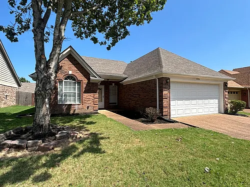 4806 Ashcroft Dr Photo 1