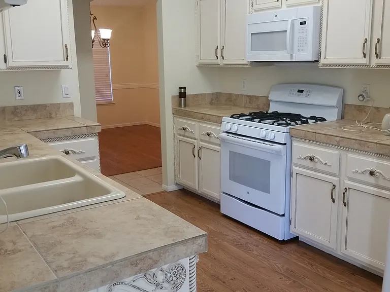 4444 Dusty Trail St — Photo 5