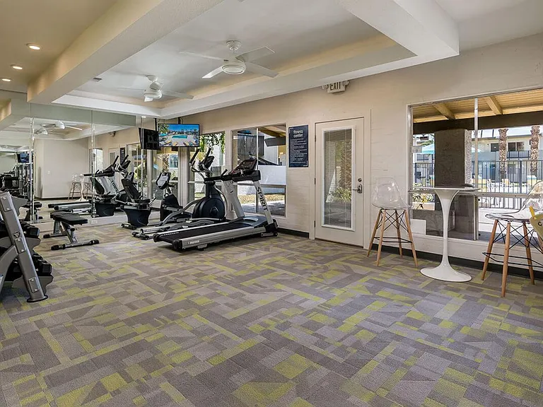 The Lennox at Tempe — Photo 11