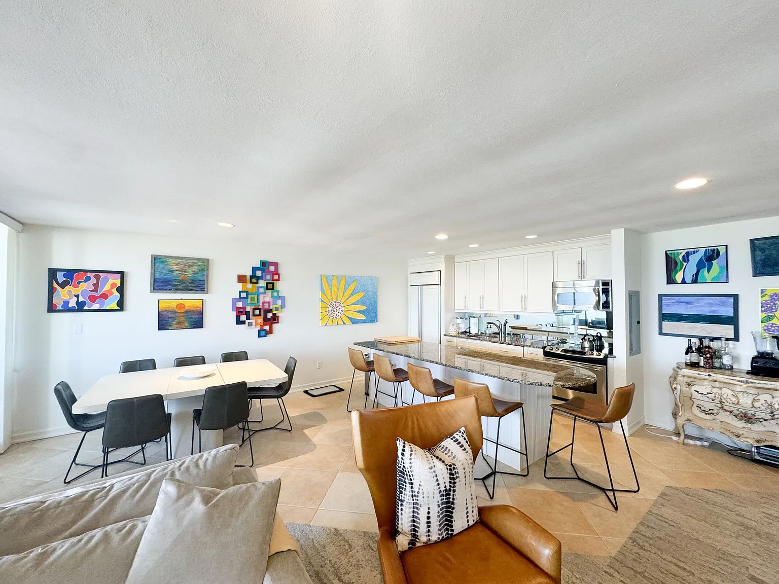Yardarm 261 Dune Road — Photo 3
