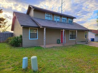 2 Crestwood Cir, Stillwater, OK 74075