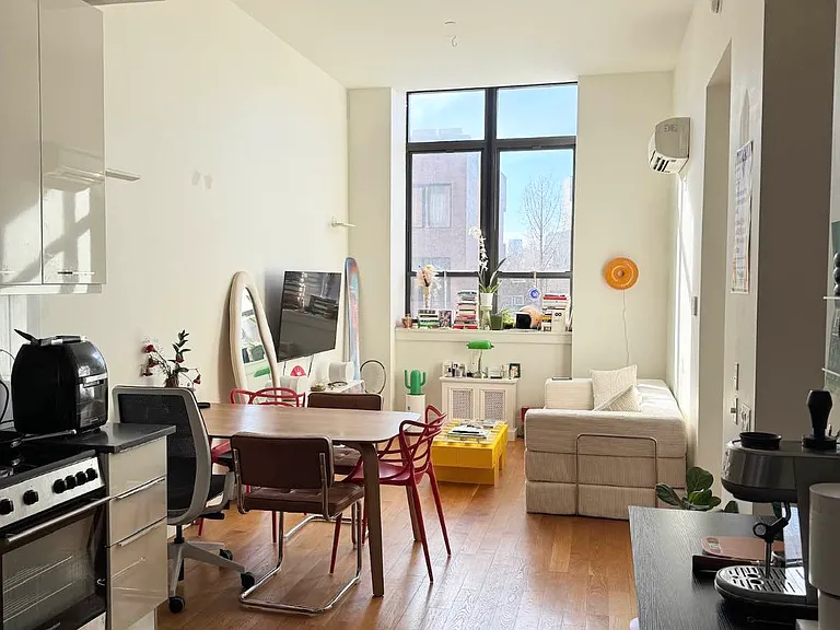 17 Monitor St #2P — Photo 1