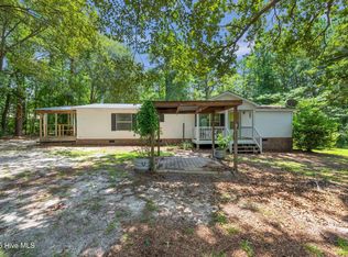 2092 John Henry Store Road, Currie, NC 28435