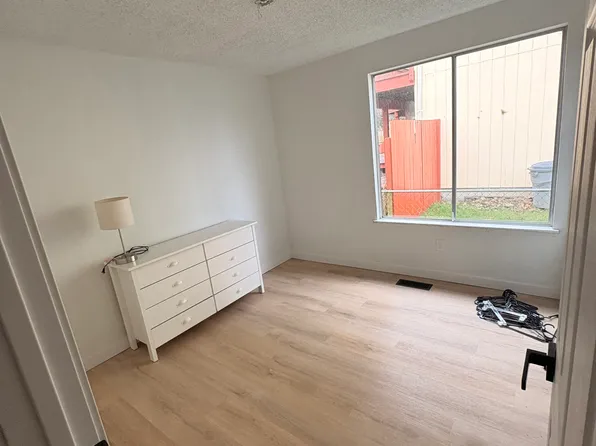 25907 128th Pl SE, Kent, WA 98030