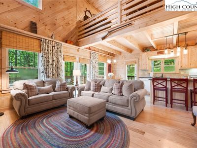 175 Hillcrest Drive, Blowing Rock, NC, 28605