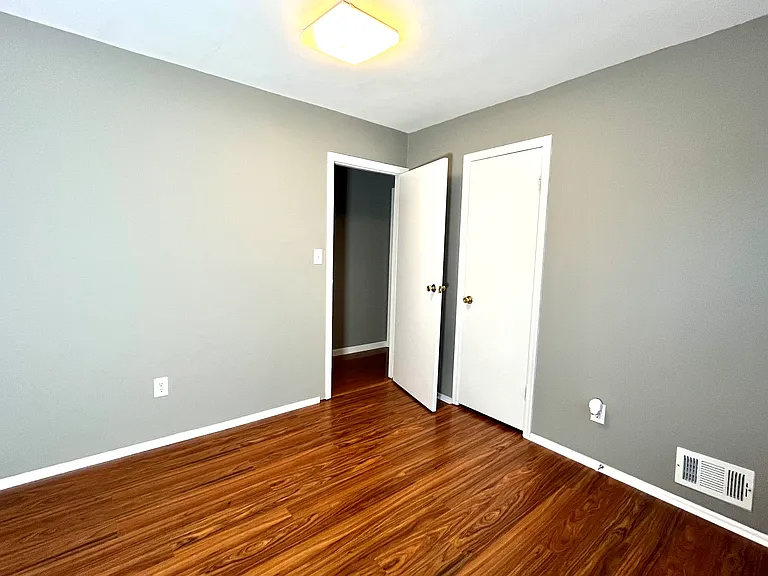 149 Zwolak Ct — Photo 16