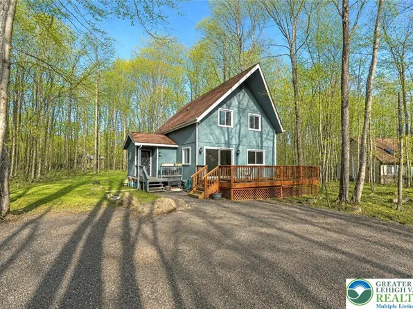 113 Gross Dr, Pocono Pines, PA 18350