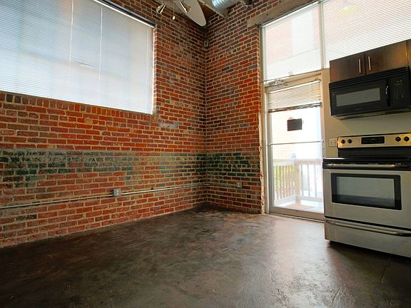 2nd image of 203 Hull St #205-5