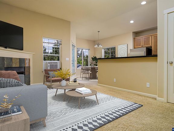 4th image of 6298 SW Grand Oaks Dr APT C304