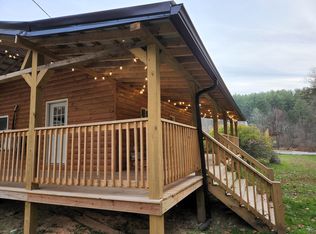 189 Cable Ln, Campton, KY 41301