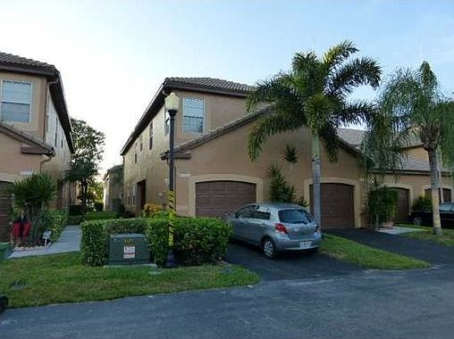1st image of 1483 Barcelona Way