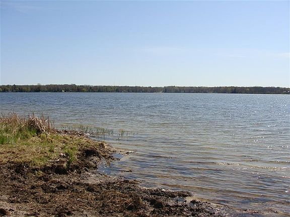 2nd image of 6854 S Lakeshore Dr