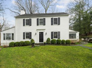 156 Mariomi Rd, New Canaan, CT 06840