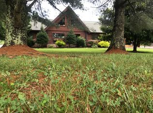 212 Lake View Dr, Oneida, TN 37841