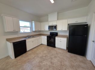 8810 Bent Oak Ln, Hitchcock, TX 77563